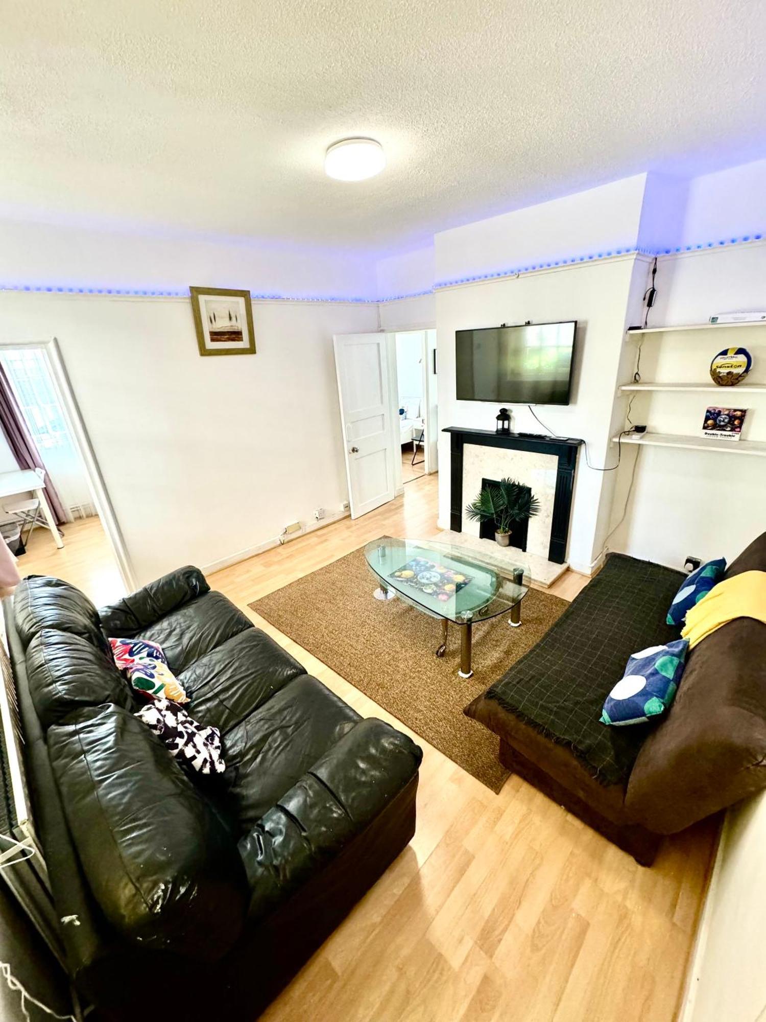 Gasthof Comfy Private Bedrooms In Heart Of
